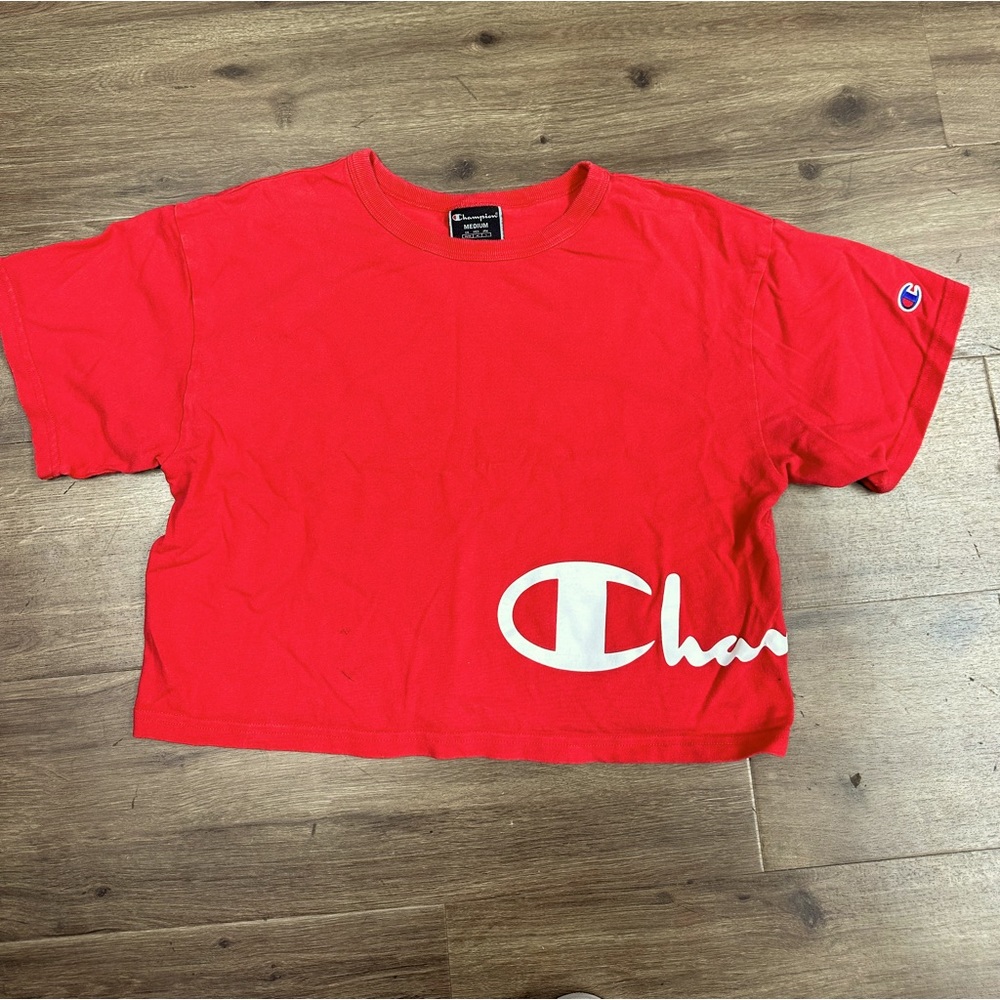 Champions women cropped tshirt. red. size medium